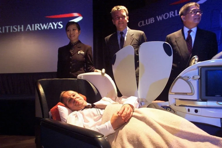 What we know about New premium airplane seats have a big problem