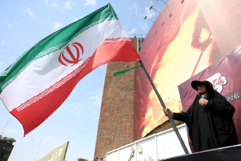 Iran’s Parliament Advances Sweeping Legislation to Curb Foreign Influence and Academic Ties