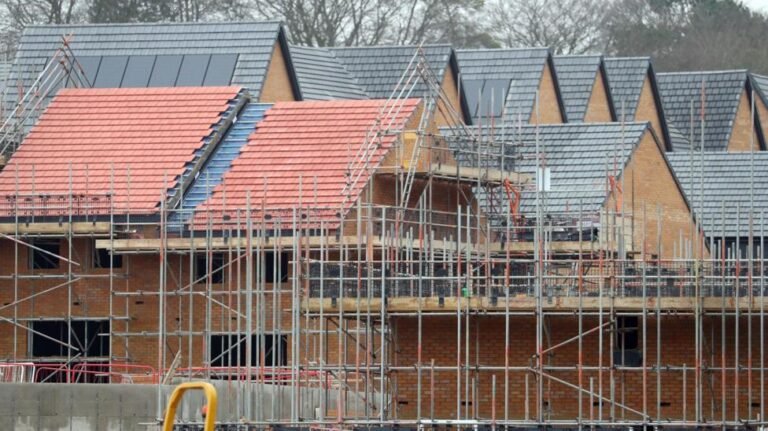 English Mayors to Gain New Powers to Overrule Local Planning Decisions