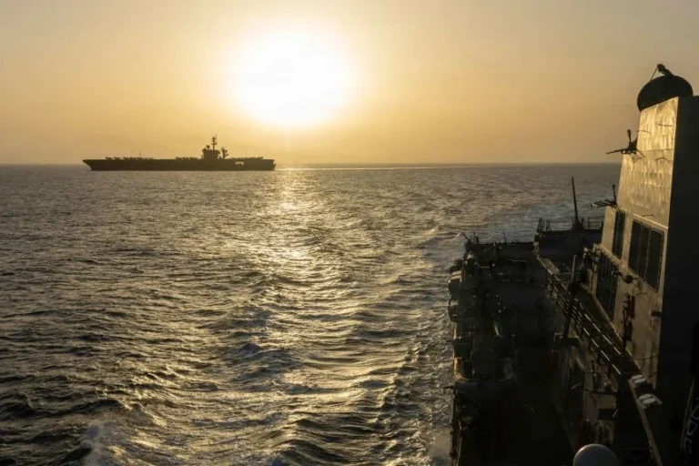 Democratic Senators Call for Pentagon Probe into Conditions on Navy Warships