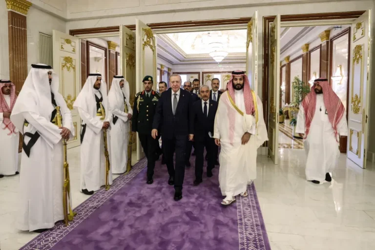 Inside the New Turkiye-Pakistan-Saudi Defence Pact and Its Global Precedents