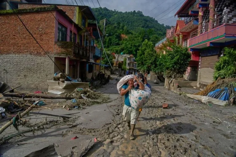 How to help Nepal flood victims