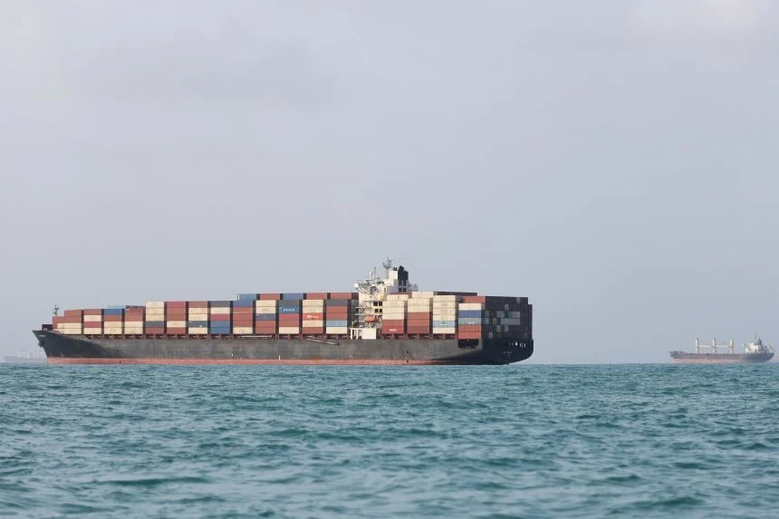 Strait of Hormuz Standoff: Trump Claims Control Amidst Diminishing Global Oil Supplies