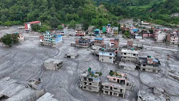 Nepal Flood Death Toll Tops 676 as Rescue Teams Battle Mud and Weather