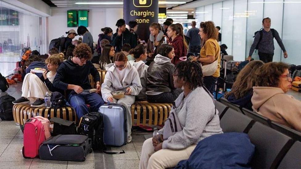 Millisecond Software Glitch Caused UK Air Traffic Chaos