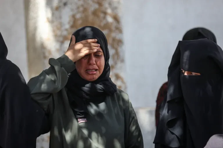 Gaza Building Collapse Kills 21 Amid Growing Structural Risks