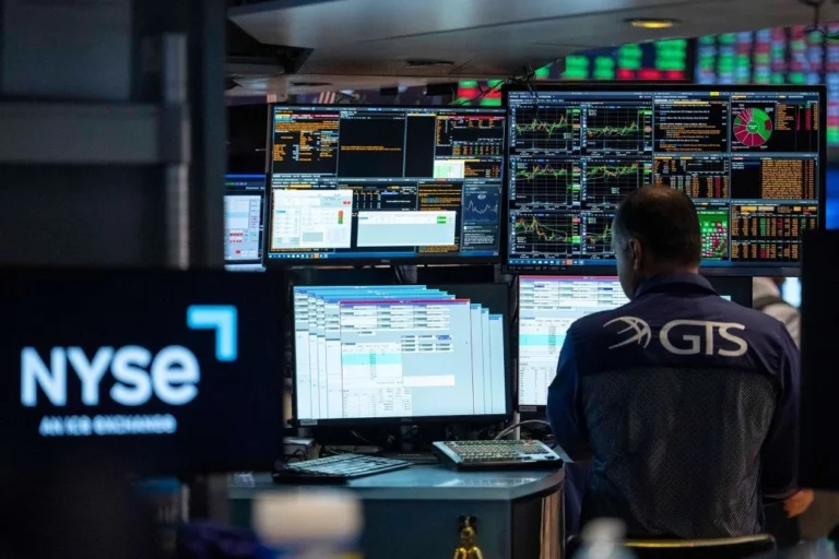 Global Bond Market Turmoil Deepens as War and Debt Pressures Mount
