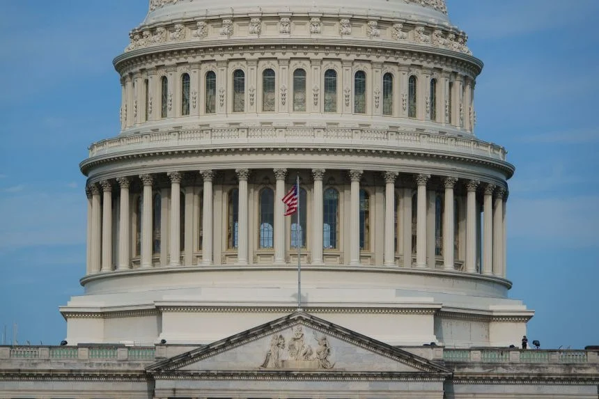Republicans privately fear new Russia bill grants Trump tariff